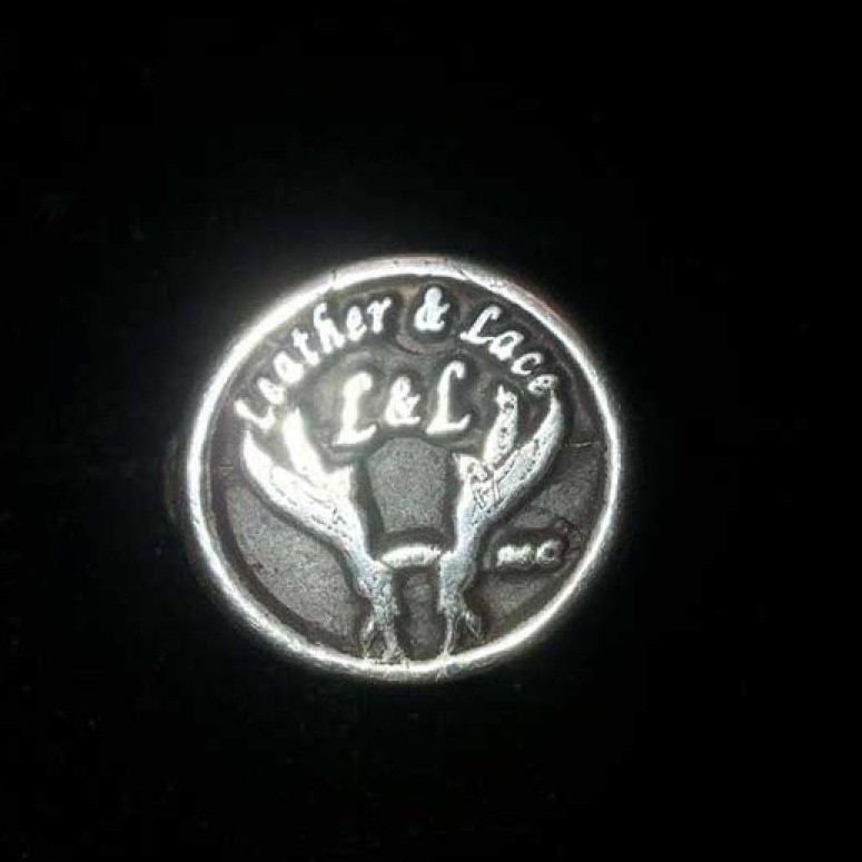 L&L Round Angels Signet Ring L&L Round Angels Signet Ring
