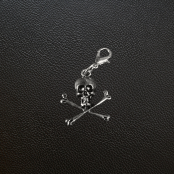 925 Sterling Silver Charm Skull & Crossbones 925 Sterling Silver Charm Skull & Crossbones