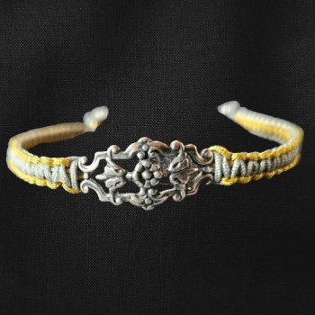 Friendship Bracelet Flower