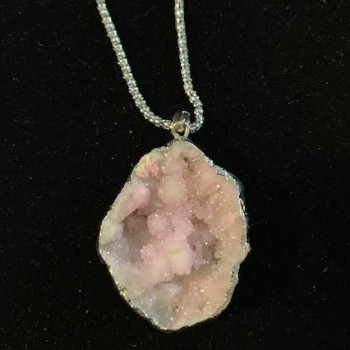 Pendant Crystal Geode Pink Pendant Crystal Geode Pink