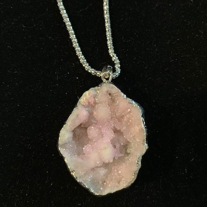 Pendant Crystal Geode Pink Pendant Crystal Geode Pink