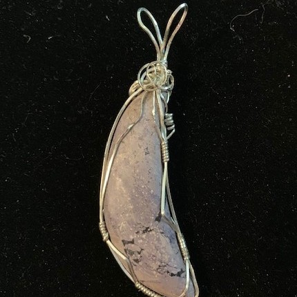 Pendant Bertrandite Purple Pendant Bertrandite Purple